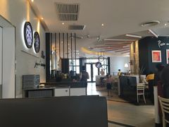 大堂-必胜客(武汉欢乐谷店)