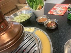 -GOGIYA·咕叽吖韩国传统烤肉店(东方新天地店)