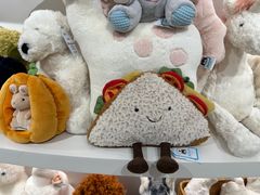-LOL原创生活概念店(K11购物艺术中心店)