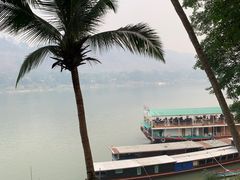 -乌托邦酒吧和餐厅