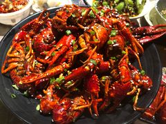 -巴厘龙虾·榜首油焖大虾(音乐学院·沿江酒馆店)