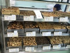 面包甜点陈列柜-上海哈尔滨食品厂(淮海中路店)