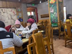 -东巴谷野生菌火锅餐厅