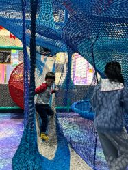 -反弹蹦床公园·亲子乐园·团建·派对(尚品奥莱店)