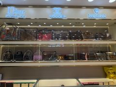 -恒一珠宝·回收黄金钻石奢侈品(灵岩南路店)