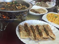 -溢心园香河肉饼总店