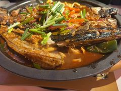 -鸣记脆皮烤鱼·海鲜烤鱼(三八广场店)