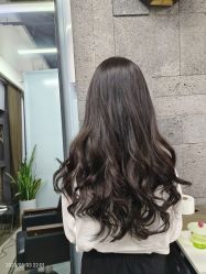 -FRIDAY星期五专业美发沙龙