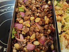 -老东镇啤酒屋海鲜加工·蒸汽海鲜·海鲜烧烤(台东店)