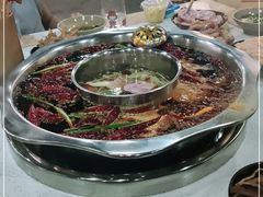 -正贰捌经重庆老火锅(建设路店)