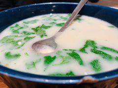 芫茜豆腐鱼头汤-粤食堂(天津和悦汇店)