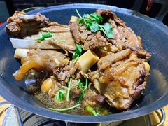 -茸梅路右拐龙虾-农家菜(松江店)