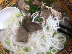 -肇兴特色牛肉粉
