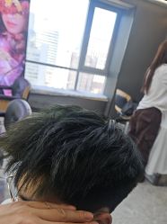 -藤野造型烫发染发