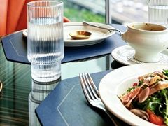 -福楼毕斯罗F Bistronome(国贸商城约会地标景观店)