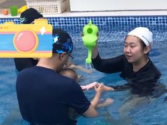 -嘻游纪儿童游泳课程中心(红博中央公园店)