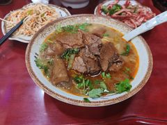 -金杨拉面王小吃面馆·牛三宝面·红烧牛肉粉