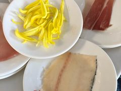 -桥香园过桥米线(国贸店)