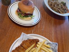 -Thanks美式餐厅(汉堡咖啡店)