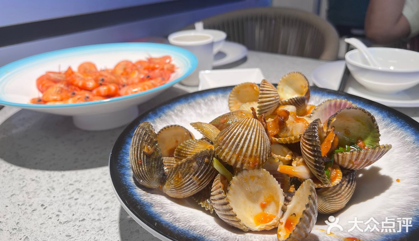 寻找三亚最正宗卫生的新鲜海鲜城