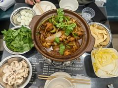 鸡鸡蛙蛙中煲-川香煲(茅台路店)