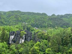 -梭布垭石林景区