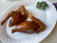 玻璃脆皮乳鸽-利苑酒家(金宝店)