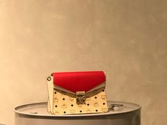 -MCM(比斯特上海购物村店)