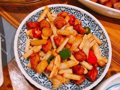 藕带猪颈肉-胡桃里音乐酒馆(白云五号T5 MALL店)