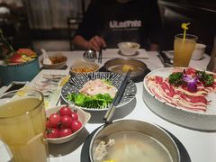 -泓炙颐凤鲜海鲜火锅料理(桐乡店)