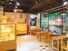 -啊噗吐呦现场烘焙(麦凯乐店)