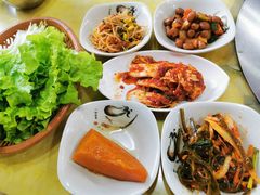 -牛信亭韩国料理·炭火烤肉(紫藤路店)