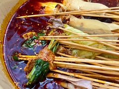 -拈签一笑黄牛肉辣卤串串