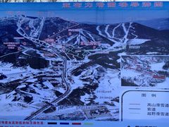 -亚布力新体委滑雪场