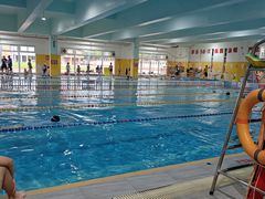 -极动室内恒温游泳馆