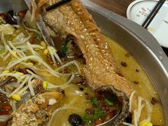 -何哥鲜鱼餐厅(龙湖花园店)