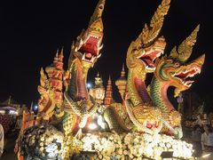 -皇家田广场(อนุสาวรีย์ทหารอาสา)