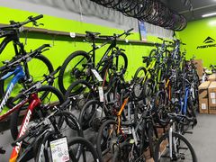 -道路口单车爱瓦士dahon大行