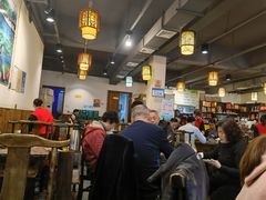 大堂-肖肖酸萝卜鱼火锅(总店)