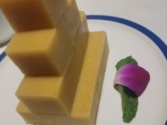 老北京传统小吃-北平楼·烤鸭·北京菜(牡丹园店)