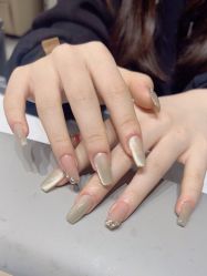 -艾珂·美甲美睫