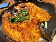 香茅草烤罗非鱼-云海肴·汽锅鸡·云南菜(天山百盛优客店)