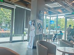 -瑞幸咖啡(杭州绿地中央店)