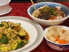 -冯烫烫跷脚牛肉·川菜小馆(武胜西街店)