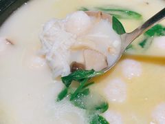 虾滑山菌汤-北平盛世·新京菜·北京烤鸭(劲松·双井店)