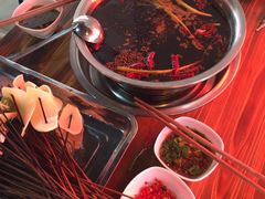 这个天气有点热-江湖串串香(金牛万达店)