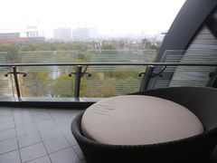 -上海滴水湖皇冠假日酒店