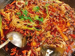 -鸿顺老铁锅美蛙鱼府(解放碑店)