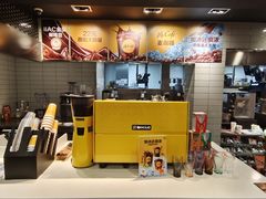 -麦当劳(乳山路店)
