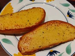 特质蒜香面包块-萨莉亚意式餐厅(莲花国际广场店)
